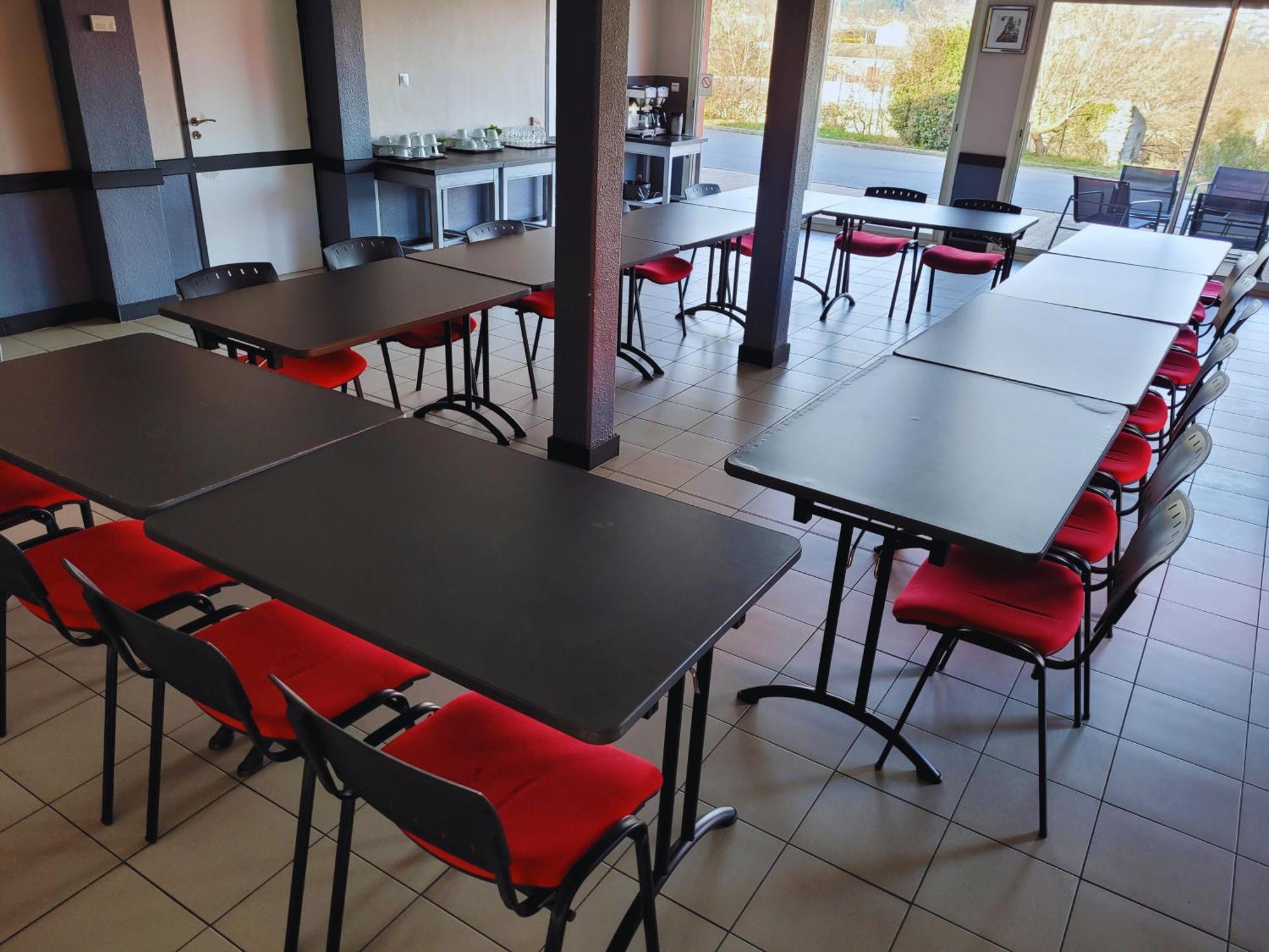 Hotel Restaurant Les Chataigniers Privas Dış mekan fotoğraf