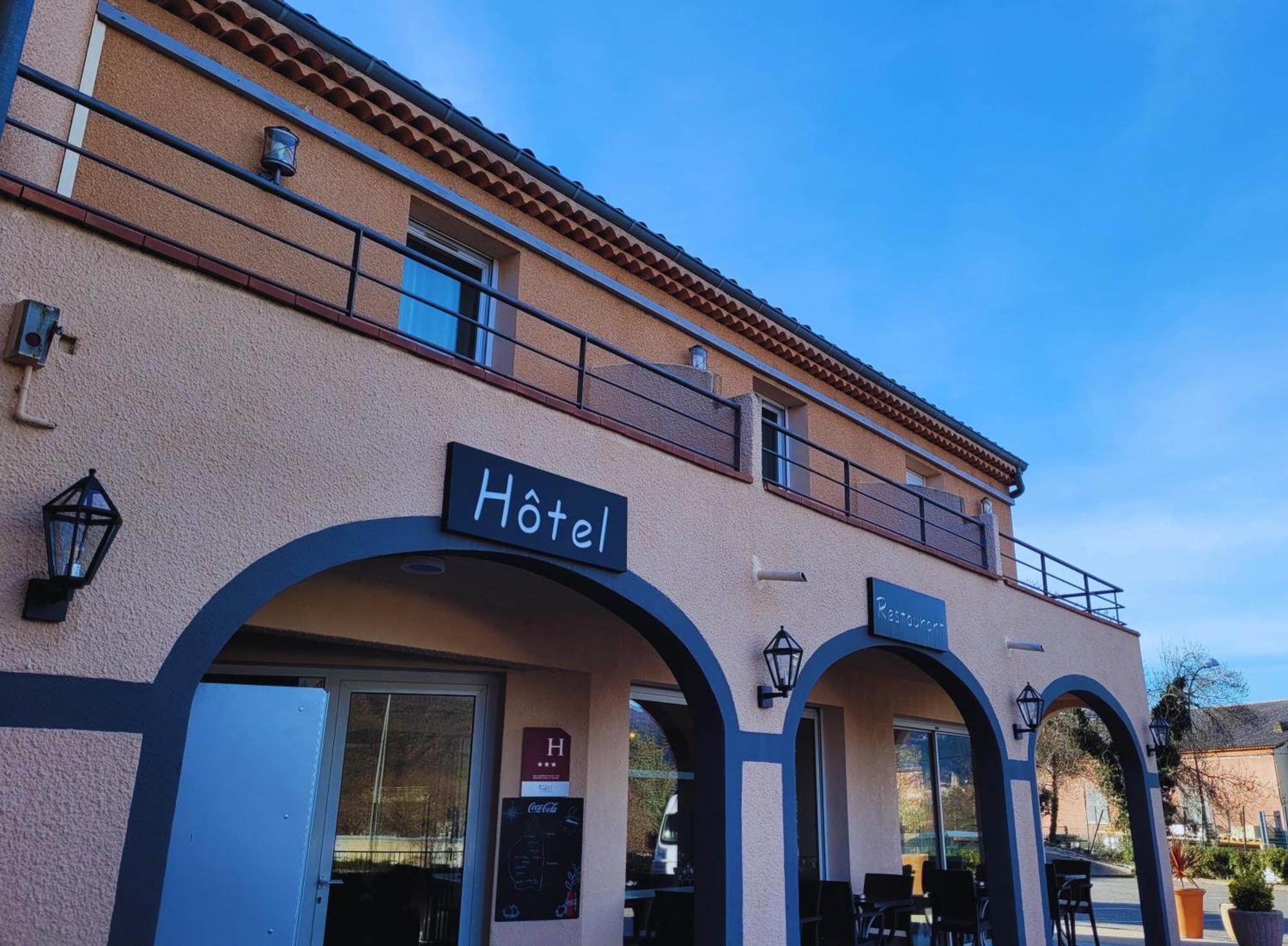 Hotel Restaurant Les Chataigniers Privas Dış mekan fotoğraf