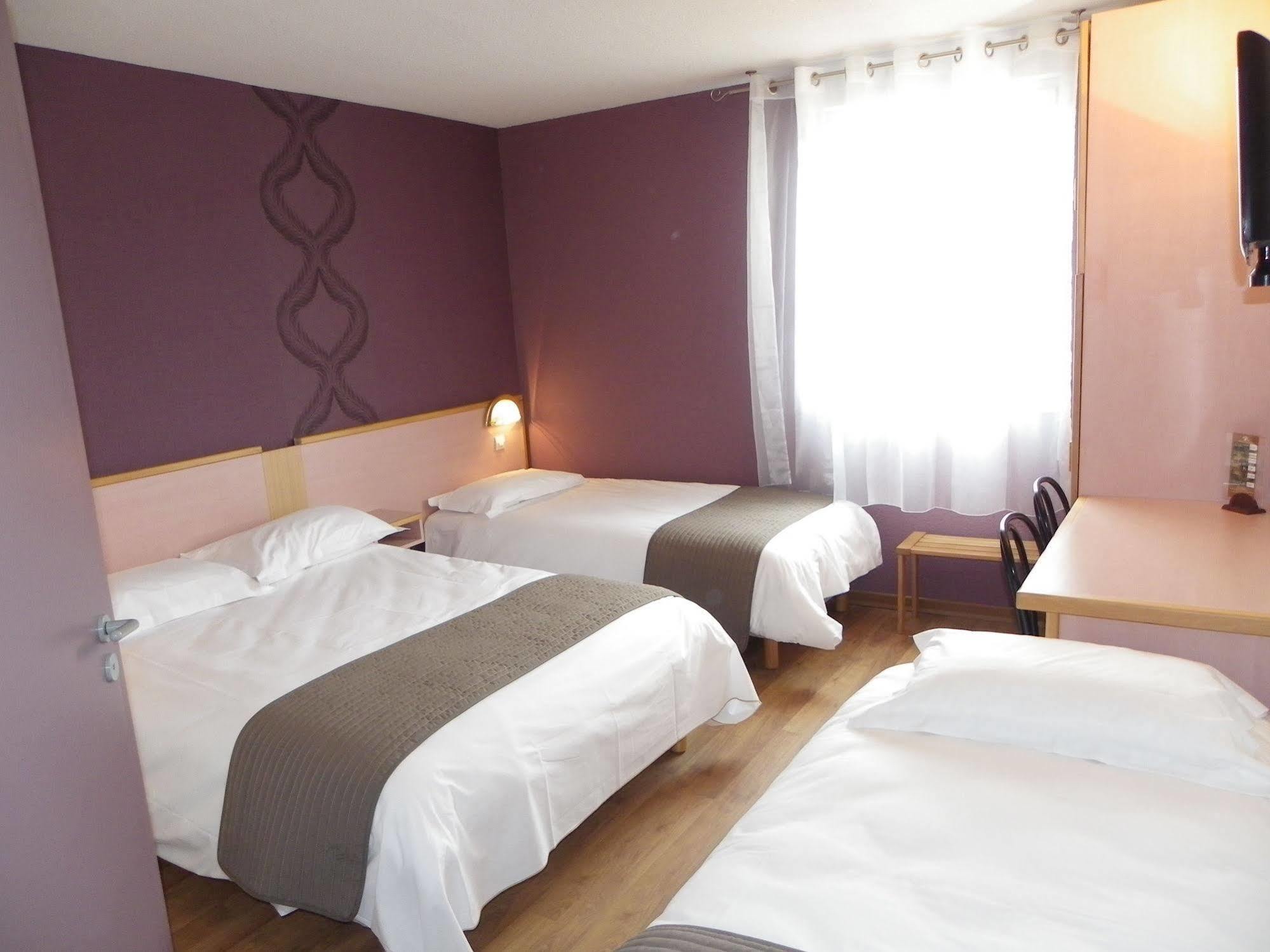 Hotel Restaurant Les Chataigniers Privas Dış mekan fotoğraf