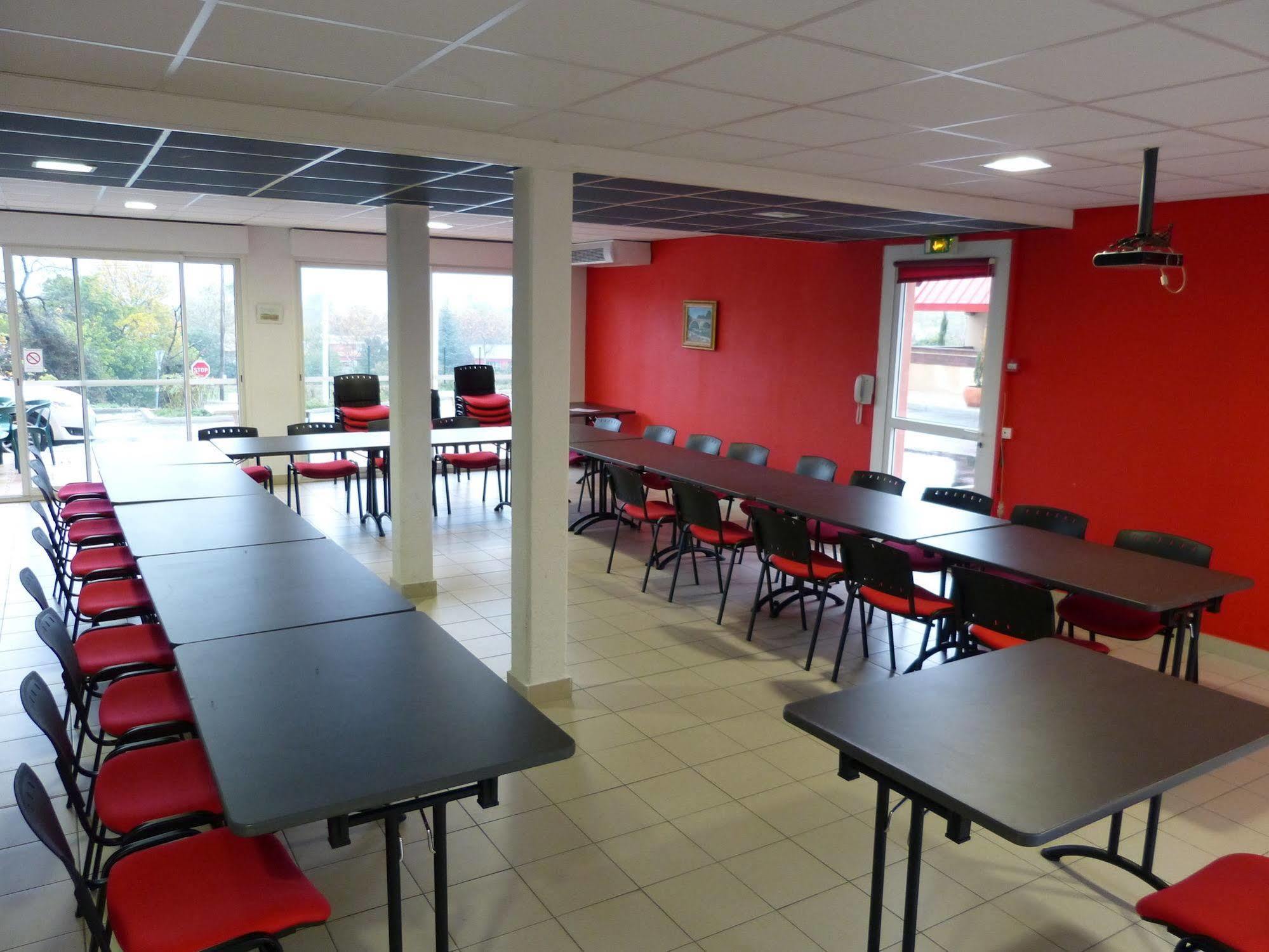 Hotel Restaurant Les Chataigniers Privas Dış mekan fotoğraf